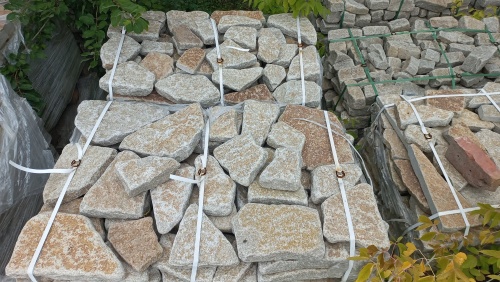 Плитняк гранитный галтованный купить в Пензенской области