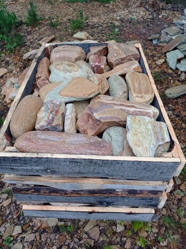 Златолит жёлтый, жёлто-зелёный глыбки и валуны для ланшафтного дизайна купить в Пензенской области