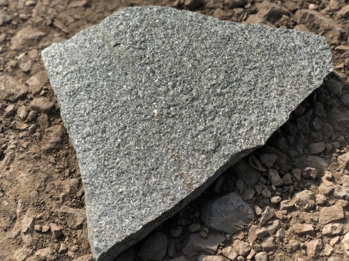 Плитняк златолит Уральский для цоколя, отмостки купить в Пензенской области