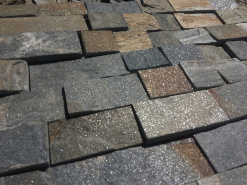 Плитка пилёная златолит Уральский для цоколя, отмостки купить в Пензенской области