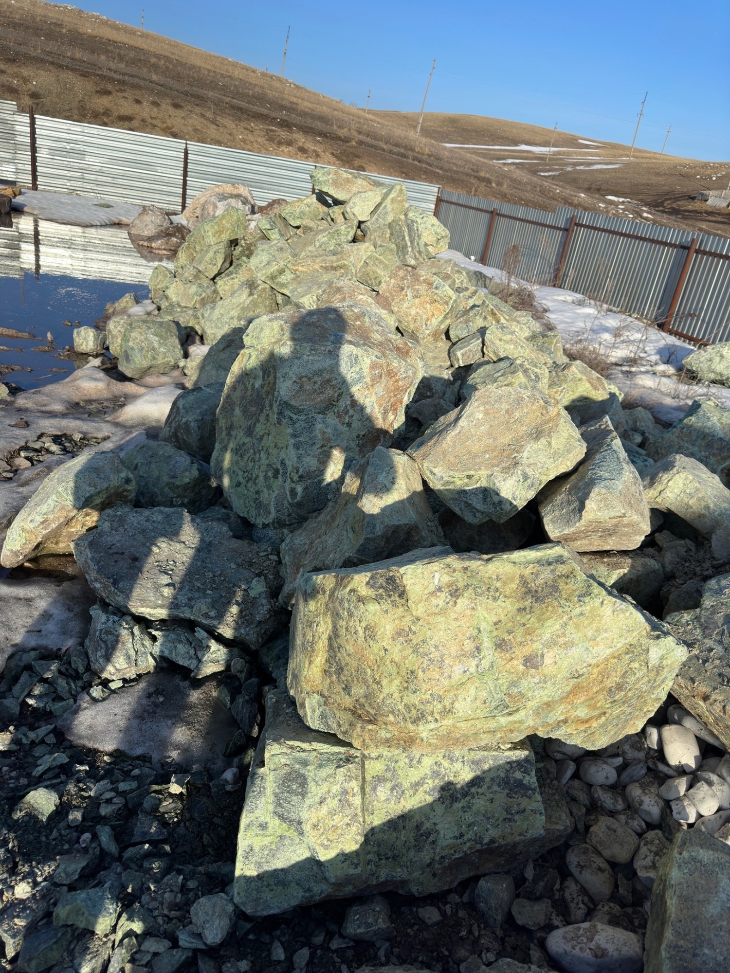 Камни для ландшафтного дизайна зелёные 10-60 килограмм купить в Пензенской области