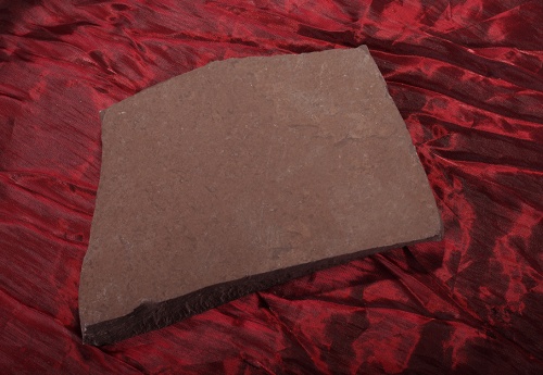 Плитняк лемезит бордовый для цоколя 1,5-2 см купить в Пензенской области