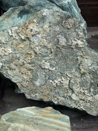 Ландшафтные глыбы зелёные 200-500 килограмм купить в Пензенской области